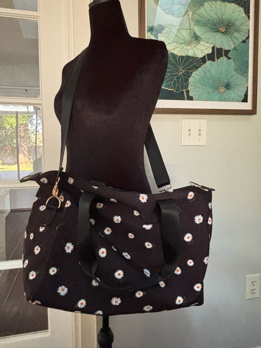 Alice and Olivia Daisy-Print weekender Bag - like new !